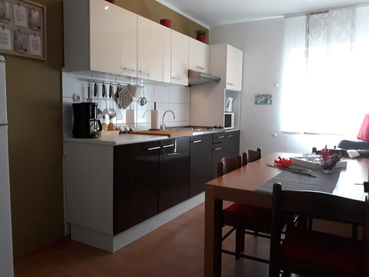 Apartment Nevia Fažana Exterior foto