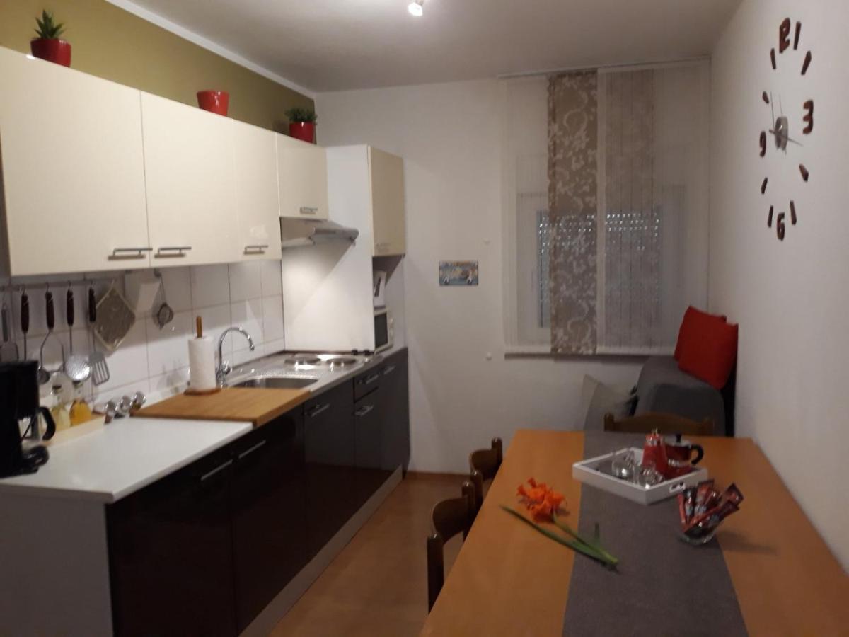 Apartment Nevia Fažana Exterior foto